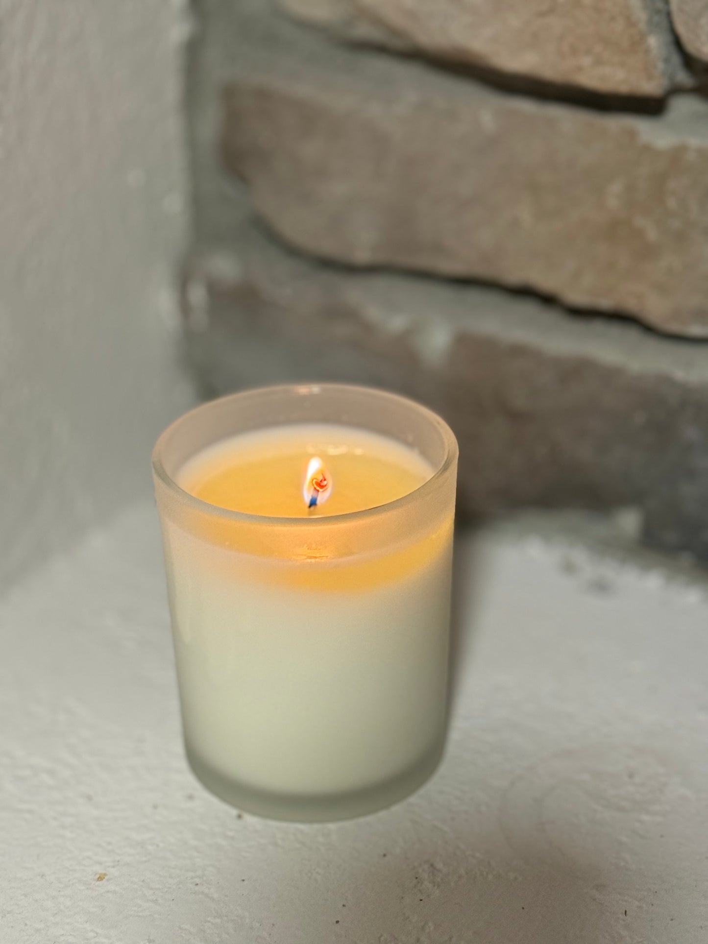 Soy Candle - Sunlit Pages - 7 ounces (Green)