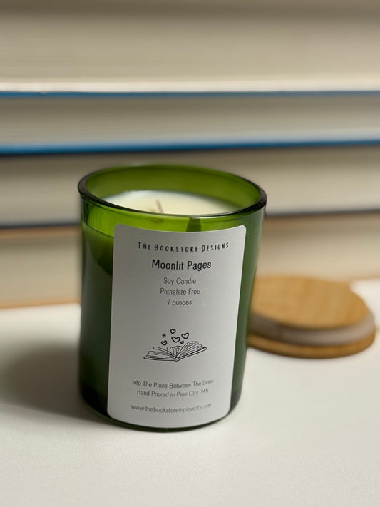 Soy Candle - Moonlit Pages - 7 ounces (Green)