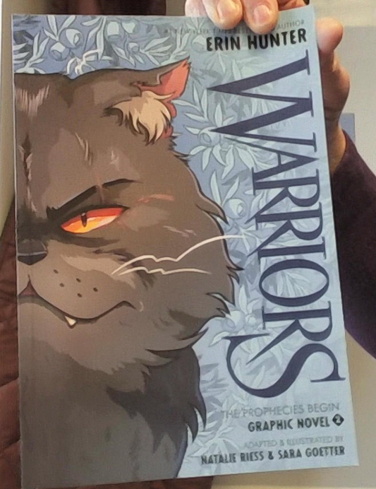 Warriors Graphic Novel: The Prophecies Begin #2